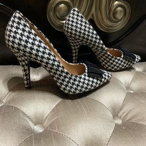 Houndstooth heels with bow